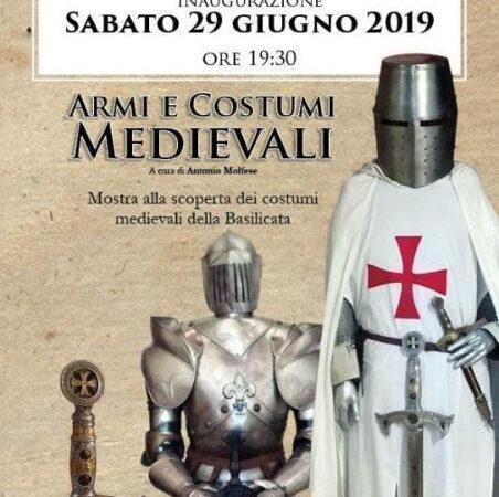 Mostra di armi e costumi medievali a Sant’Angelo Le Fratte (Potenza)