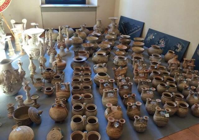 Arresti in Bulgaria e Gran Bretagna, sequestrati migliaia di reperti archeologici