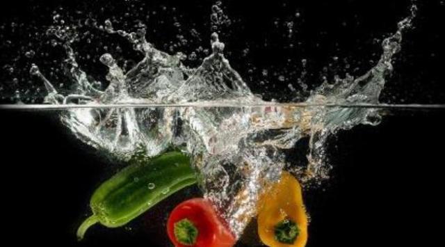 Water to food : con un click è possibile scoprire quanta acqua ‘consuma’ogni alimento