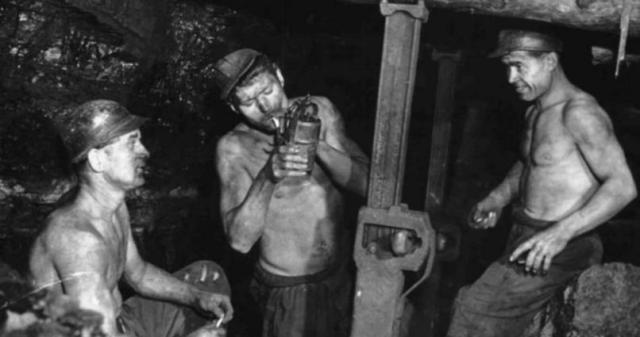 Uomo contro carbone: 75 anni fa l’accordo italo – belga
