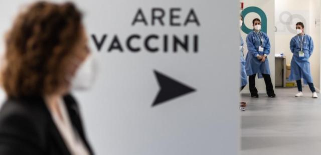 Un italiano su quattro è completamente vaccinato, superati i 38 milioni di dosi somministrate