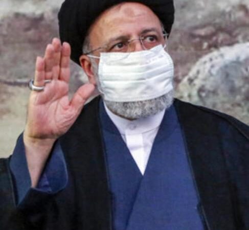 Raisi verso la presidenza in Iran. La rosa dei rivali si stringe