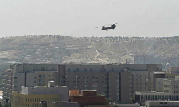 I talebani sono entrati a Kabul e l’hanno “circondata”
