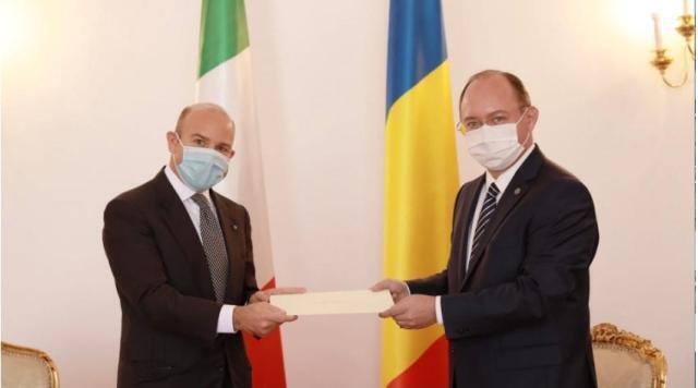 Bucarest: l’ambasciatore Durante Mangoni presenta le lettere credenziali al ministro Aurescu