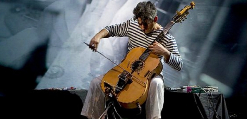 Il chitarrista Paolo Angeli in concerto in Repubblica Ceca