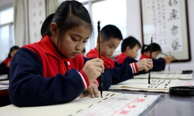 In Cina è stata approvata una legge per ridurre i compiti a casa degli studenti