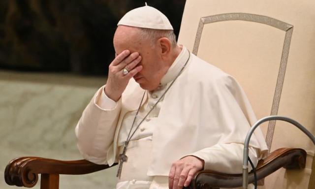 “Tristezza, demone subdolo da combattere con la santità”, parola di Papa Francesco