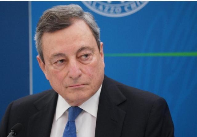 Draghi abbozza ancora e ricorda alla sua maggioranza che il Governo deve governare