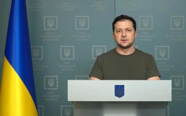 Ucraina, Zelensky: “Aperti a colloqui ma non in Bielorussia”
