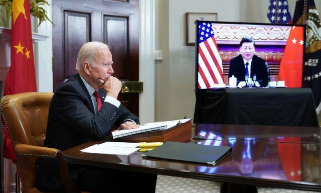 Xi e Biden due ore al telefono: “Cina e Usa responsabili della pace nel mondo”
