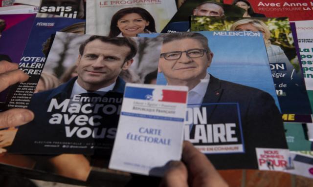 Per le presidenziali francesi Macron resta il favorito ma il Paese è a destra