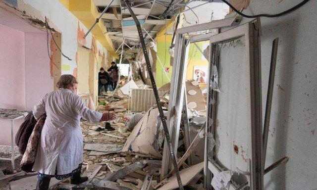 Sdegno del mondo per l’ospedale pediatrico a Mariupol