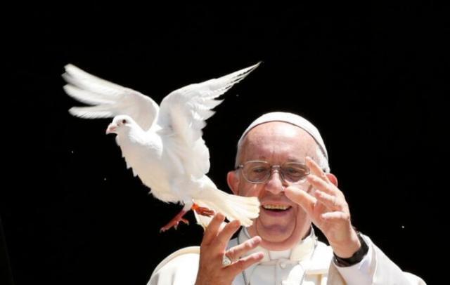 Papa Francesco riforma la curia romana
