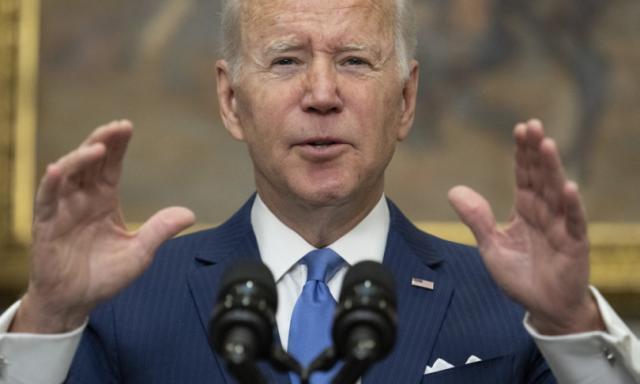Biden chiede al Congresso 33 miliardi di dollari per l’Ucraina, e i beni degli oligarchi per la ricostruzione
