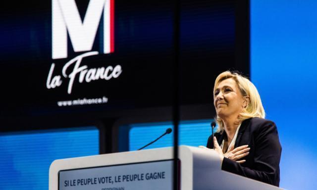 Le Pen: “Macron ha fallito, ora una donna all’Eliseo”