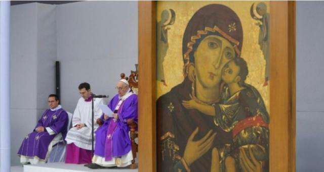 Il Papa a Malta fra i migranti con il pensiero all’Ucraina