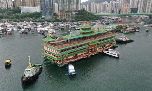 È affondato Jumbo, mitico ristorante galleggiante di Hong Kong