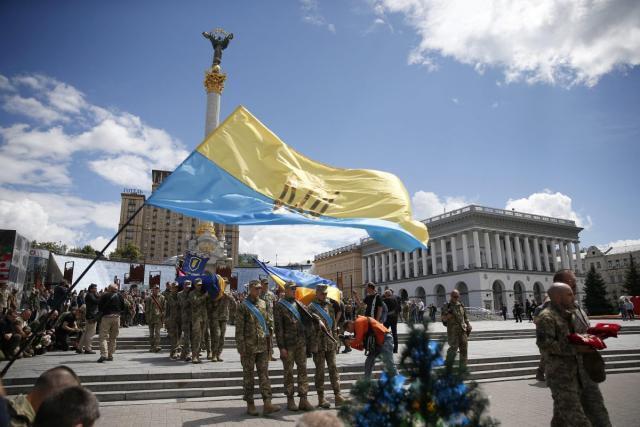 Quattro mesi di guerra in Ucraina, Kiev chiede più armi