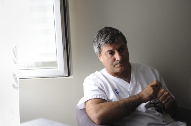 Chirurgo italiano caduto in disgrazia condannato per lesioni penali a un paziente con cellule staminali