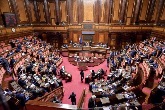 Accordo Casellati-Fico: le comunicazioni di Draghi e il voto di fiducia prima in Senato