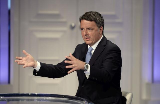 Renzi “Gioco alleanze è teatrino, noi andiamo da soli”