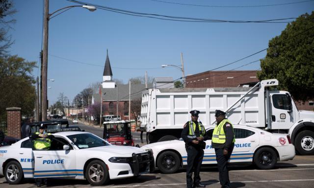 Un 19enne ha ucciso almeno 4 persone a Memphis