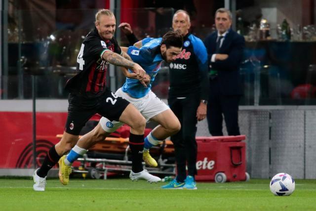 Il Napoli vince a San Siro: Milan battuto 2-1