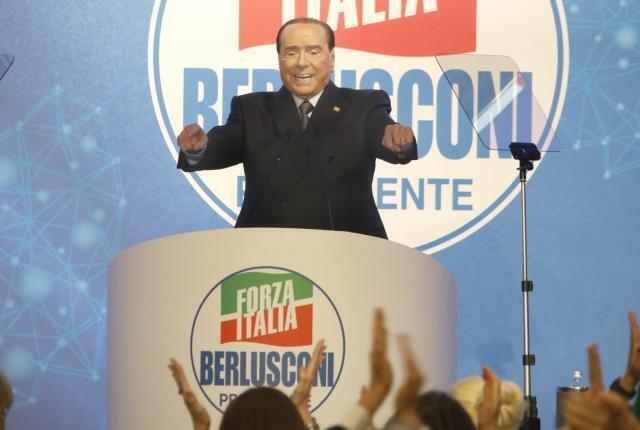 Berlusconi “Lo scostamento sia ultima spiaggia”
