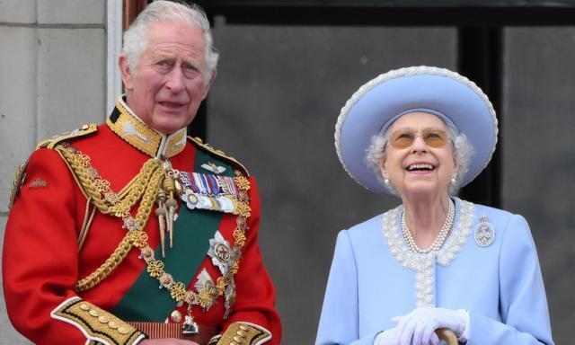 Addio a Elisabetta II, Carlo III è il nuovo re: “Consolati dall’amore del mondo per lei”. Il funerale tra 10 giorni