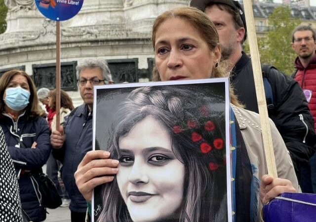 Iran, Ue chiede di sanzionare responsabili della morte di Mahsa Amini