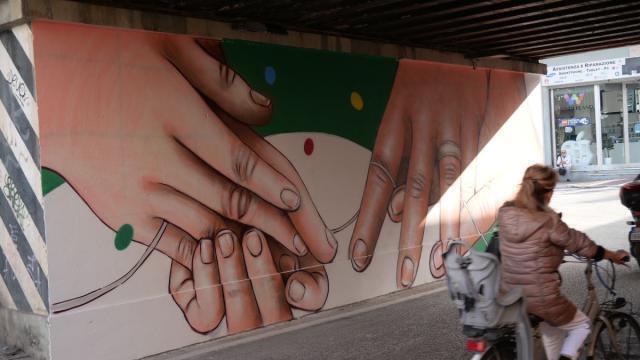 A Pesaro un murales antismog contro intolleranze e discriminazioni