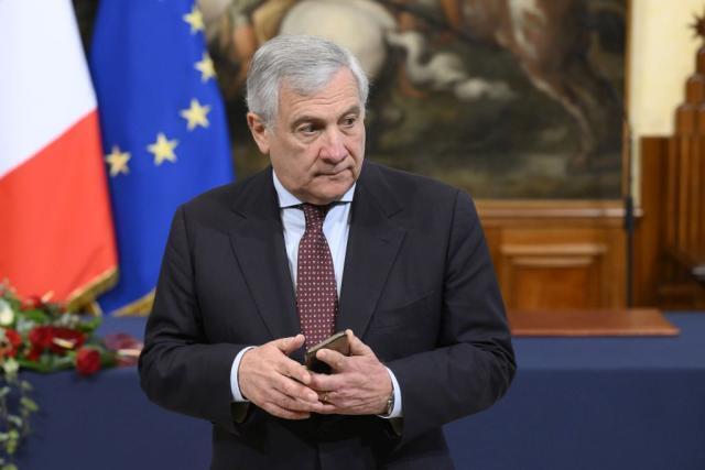 Migranti, Tajani “Linea dura con le Ong, serve un patto a livello Ue”