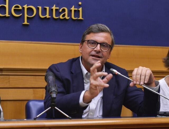 Calenda “Con Renzi arriveremo a un partito unico nel 2024”