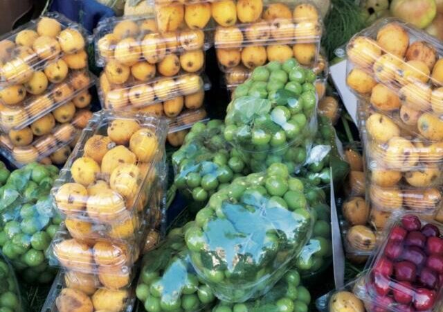 Marevivo, al via campagna contro imballaggi monouso per frutta e verdura