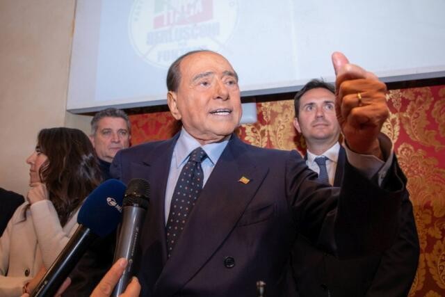 Ponte sullo Stretto, Berlusconi “Nei prossimi mesi apriremo cantieri”