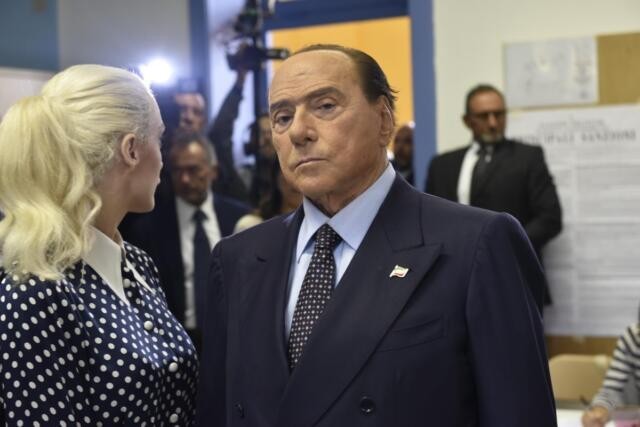 Ruby ter, Berlusconi “Finalmente assolto dopo 11 anni di sofferenze”