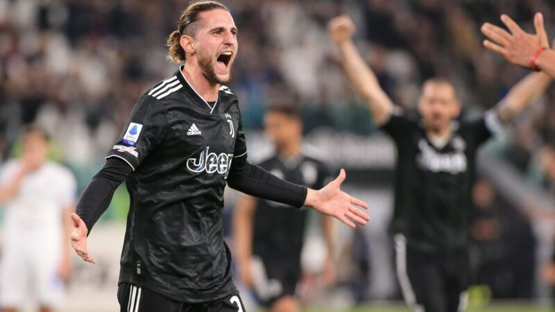 Riprende la rincorsa della Juventus, piegata 4-2 la Samp