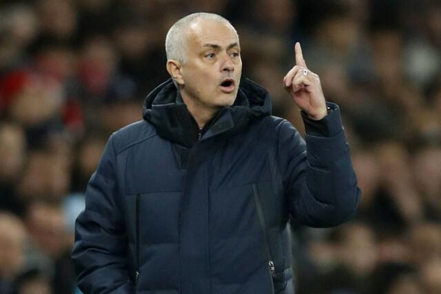 Mourinho “Non so se Dybala giocherà, mi fido della Roma”