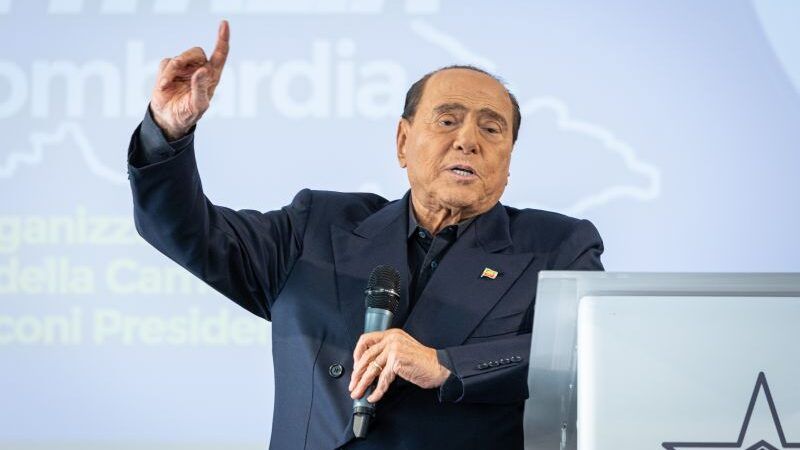 Berlusconi, quadro clinico stabile e ripresa ottimale