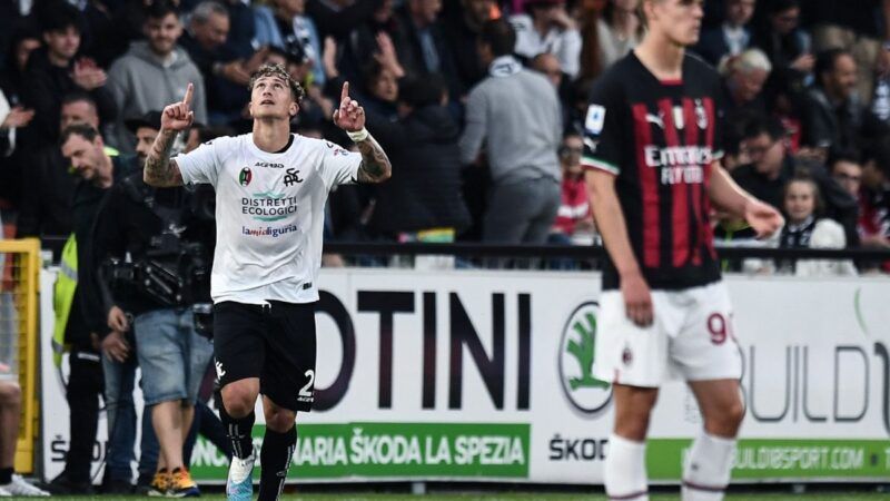 Il Milan perde a La Spezia, gol di Wisniewski ed Esposito