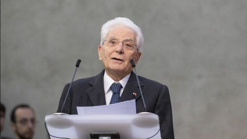 Mattarella “Rapporti tra Italia e Francia sono saldi”