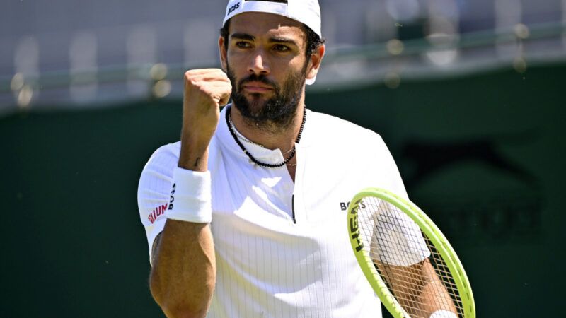 Berrettini batte Zverev, agli ottavi a Wimbledon