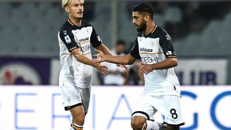 Il Lecce rimonta due gol, fermata sul 2-2 la Fiorentina