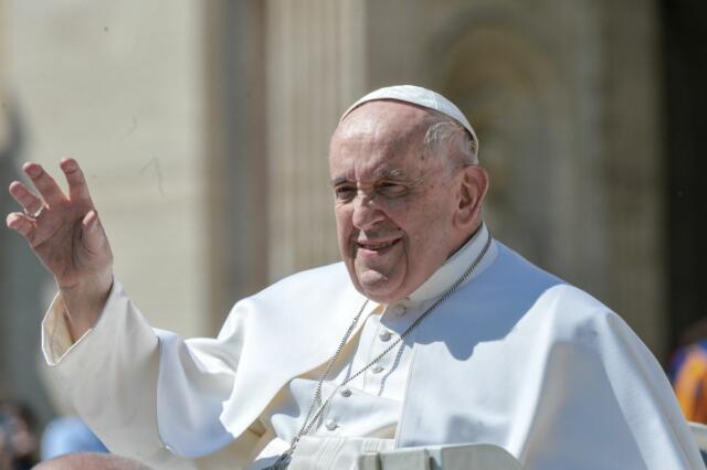 Papa Francesco “Costruire un avvenire di pace”