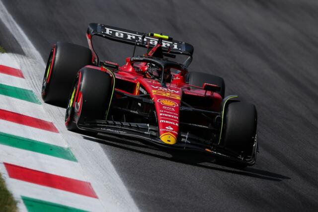 Le Ferrari volano a Monza: Sainz in pole, Leclerc terzo