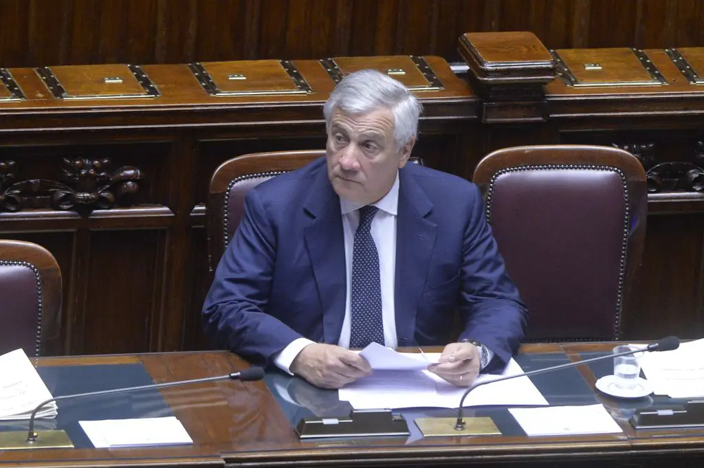 Immigrazione, Tajani “Sette navi Ong verso Lampedusa non sono un caso”