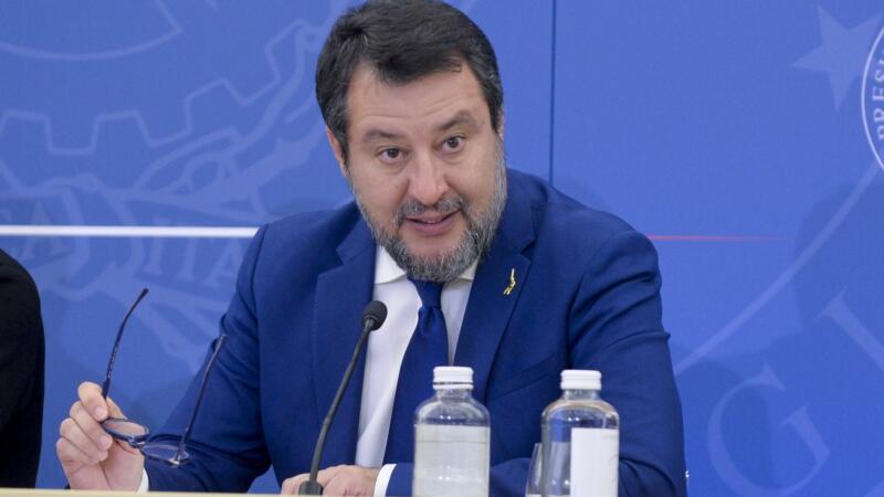 Navalny, Salvini “Giusto fare chiarezza, se ne occuperanno medici e giudici”