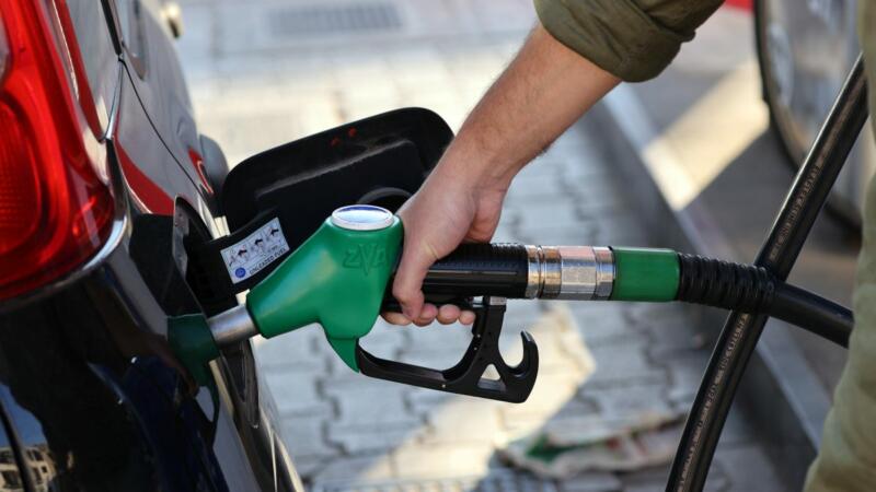 Carburanti, il Consiglio di Stato annulla i cartelloni giornalieri