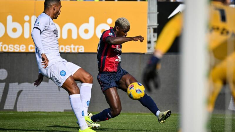Luvumbo salva il Cagliari al 96°, Napoli fermato sull’1-1