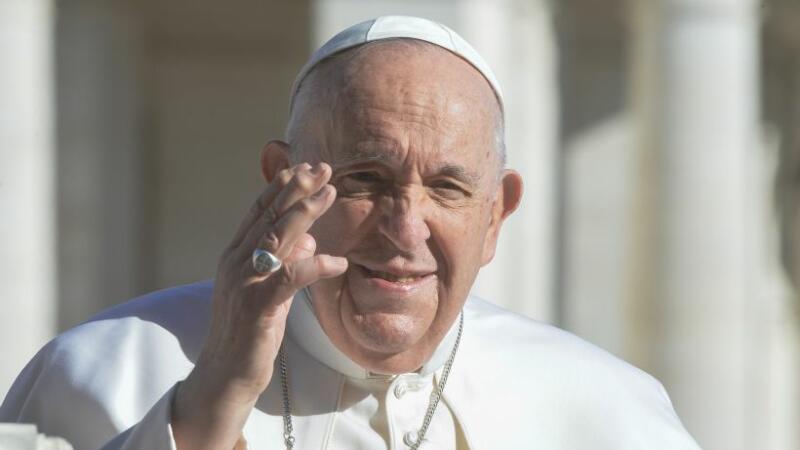 Papa “Quanti conflitti e massacri sempre tragici e inutili”